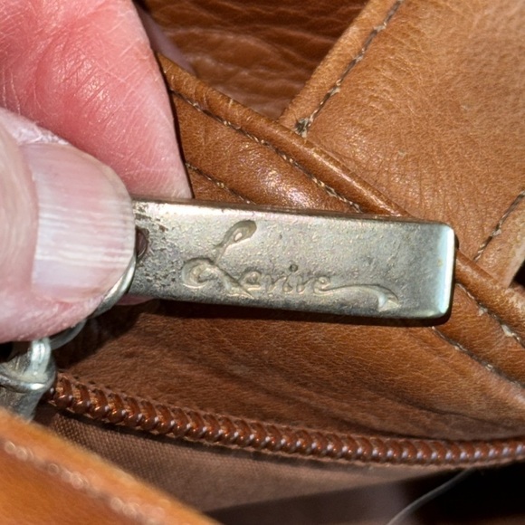 Lavive Made In Colombia Brown Leather Shoulder Bag - Picture 8 of 9